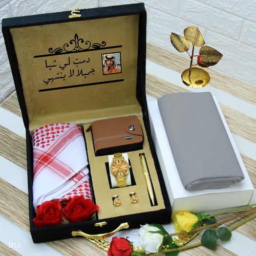 بوكس فخم رجالي صيفي شماغ وقماش وساعه بالاسم