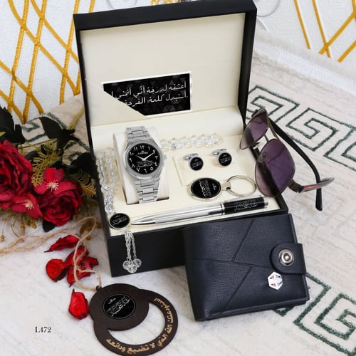 ساعة رجالية بارقام عربية تصميم بالاسم