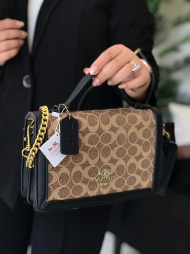 شنط ماركة كوتش