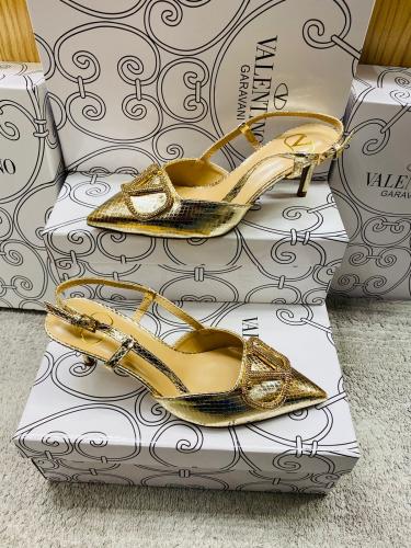 هليز ماركة فالنتينو