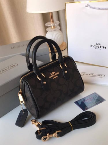 شنطة ماركة كوتش