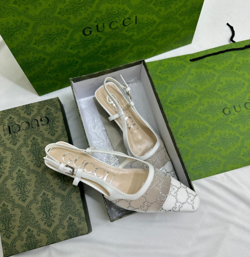 شوزات ماركة قوتشي