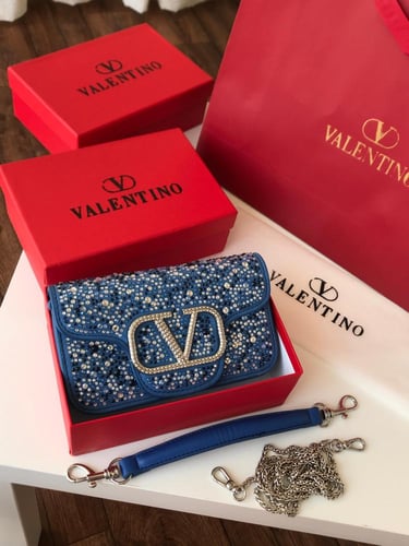 شنطة ماركة فالنتينو