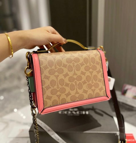 شنط ماركة كوتش