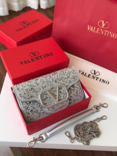 شنطة ماركة فالنتينو