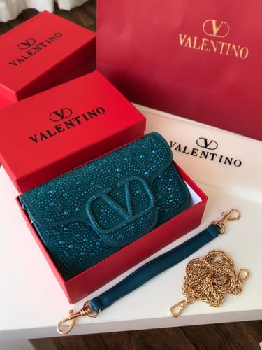 شنطة ماركة فالنتينو