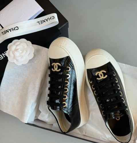 شوز ماركة شانيل