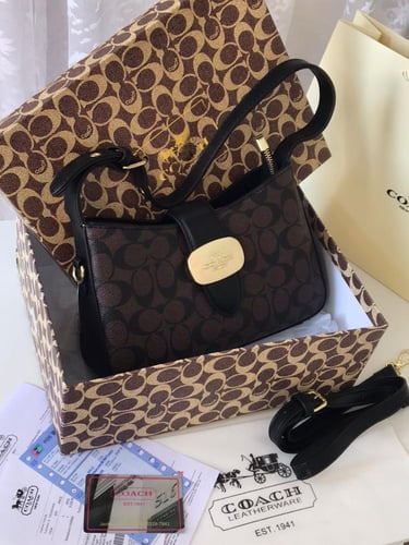 شنط ماركة كوتش