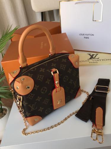 شنطة ماركة لويس فيتون