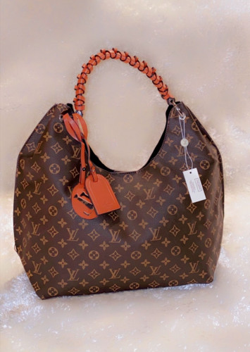 شنط ماركة لويس فيتون