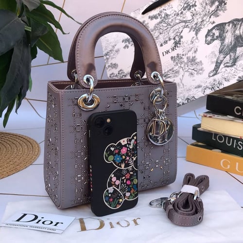 شنط ماركة ديور كريستال