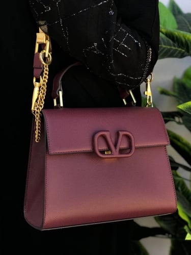 شنط فالنتينو