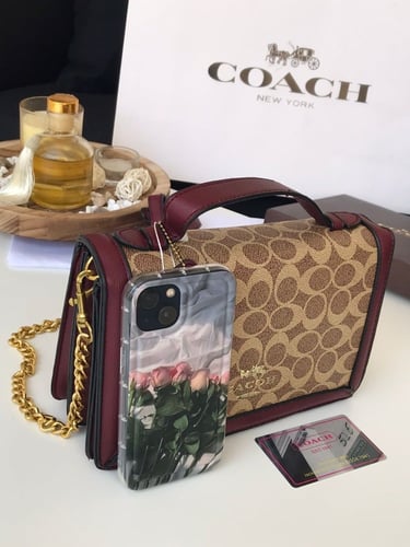 شنط ماركة كوتش