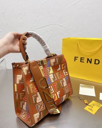 فندي - قماش - حجم متوسط