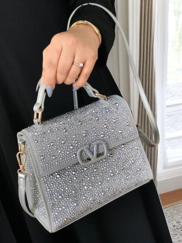 شنطة ماركة فالنتينو