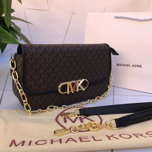 شنط ماركة مايكل كورس