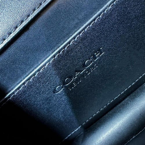 شنط ماركة كوتش