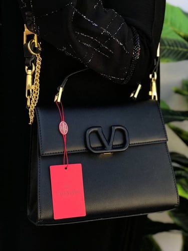 شنط فالنتينو