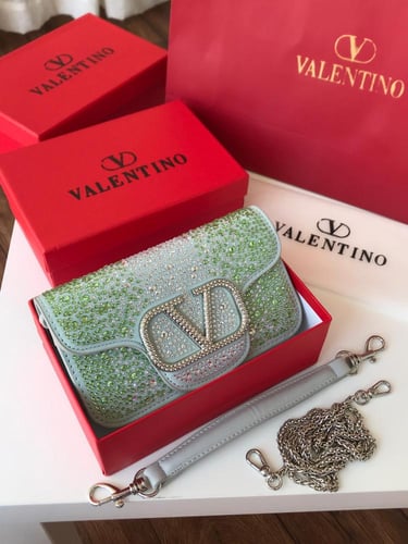 شنطة ماركة فالنتينو