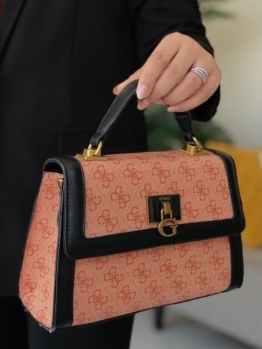 شنط ماركة جيس