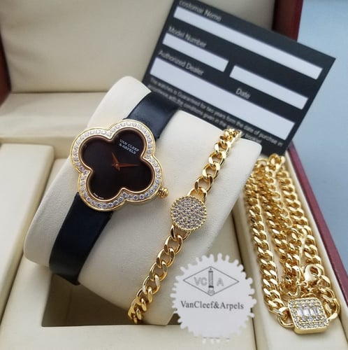 ساعات واطقم ماركة فان كليف