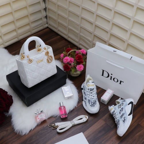 اطقم ماركة ديور