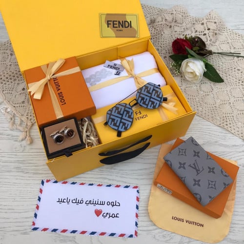 طقم ماركة فندي
