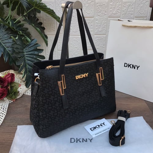 شنط ماركة دكني