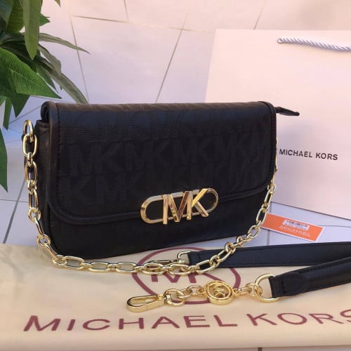 شنط ماركة مايكل كورس