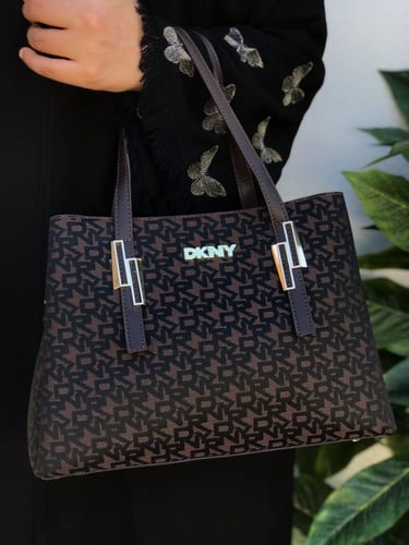 شنط ماركة دكني