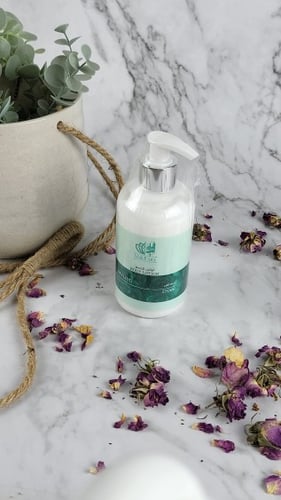 لوشن للجسم (احساس) بإضافة الورد الطائفي