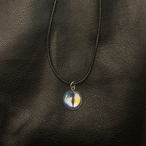 قلادة عين حجم صغير عمل يدوي