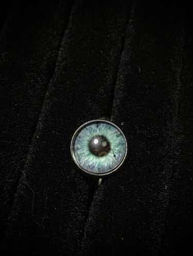 خاتم عين صغير عمل يدوي