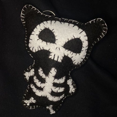 تعليقة القطة عمل يدوي