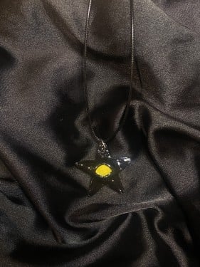 قلادة نجمة عمل يدوي