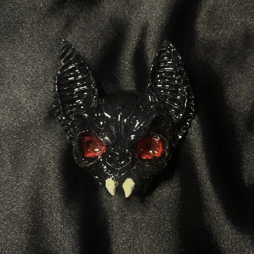 بروش هيكل قطة عمل يدوي