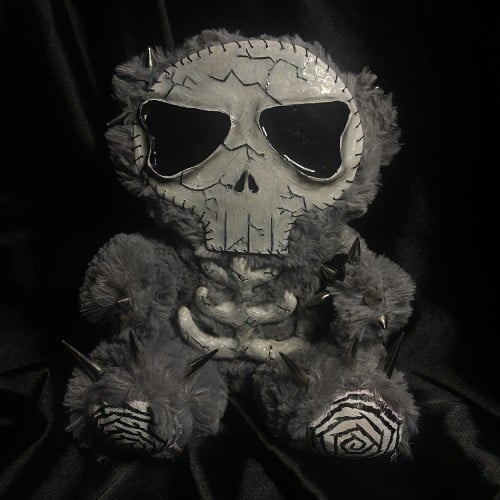 دمية الجمجمة عمل يدوي