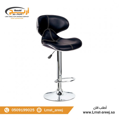 كرسي متحرك جلد لون اسود