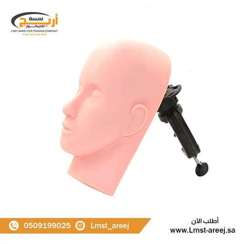 وجه تدريب مكياج