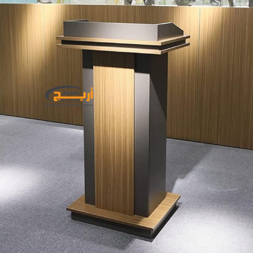 منبر خطابات خشب