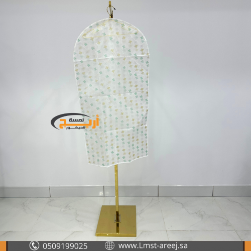 غطاء ملابس شفاف