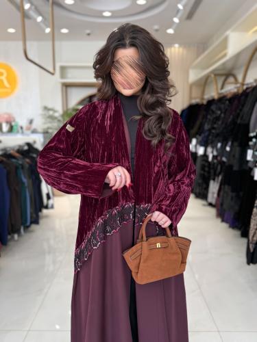 عباية حوريه بقماش مخمل مكسر مع كريب ايطالي عنابي