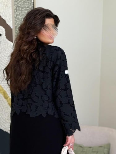 عباية رتيل بقماش كريب الفخامة مع جبير ملكي مخرم 2