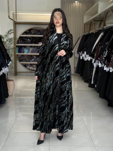 كولكشن العيد | عباية زينه بقماش شيفون مخمل بلمعه ت...