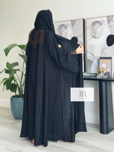 عباية ساهدة | بلاك بيريّ