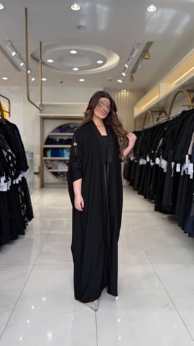 كولكشن العيد | عباية نرجس بقماش بلاك بيري فراشه مز...