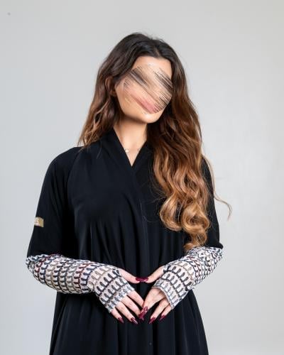 عباية اصداف بقماش كريب ملكي بكم ميسوني ملون