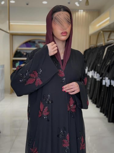 كولكشن العيد | عباية حنان بقماش شيفون مبطن مزين بش...