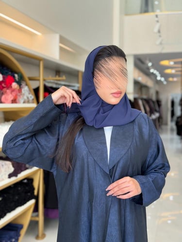 عباية رواء بقماش كريب حرير مشجر كحلي