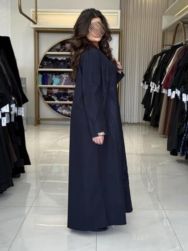 عباية رايه بقماش جوخ تطريز هاري كحلي